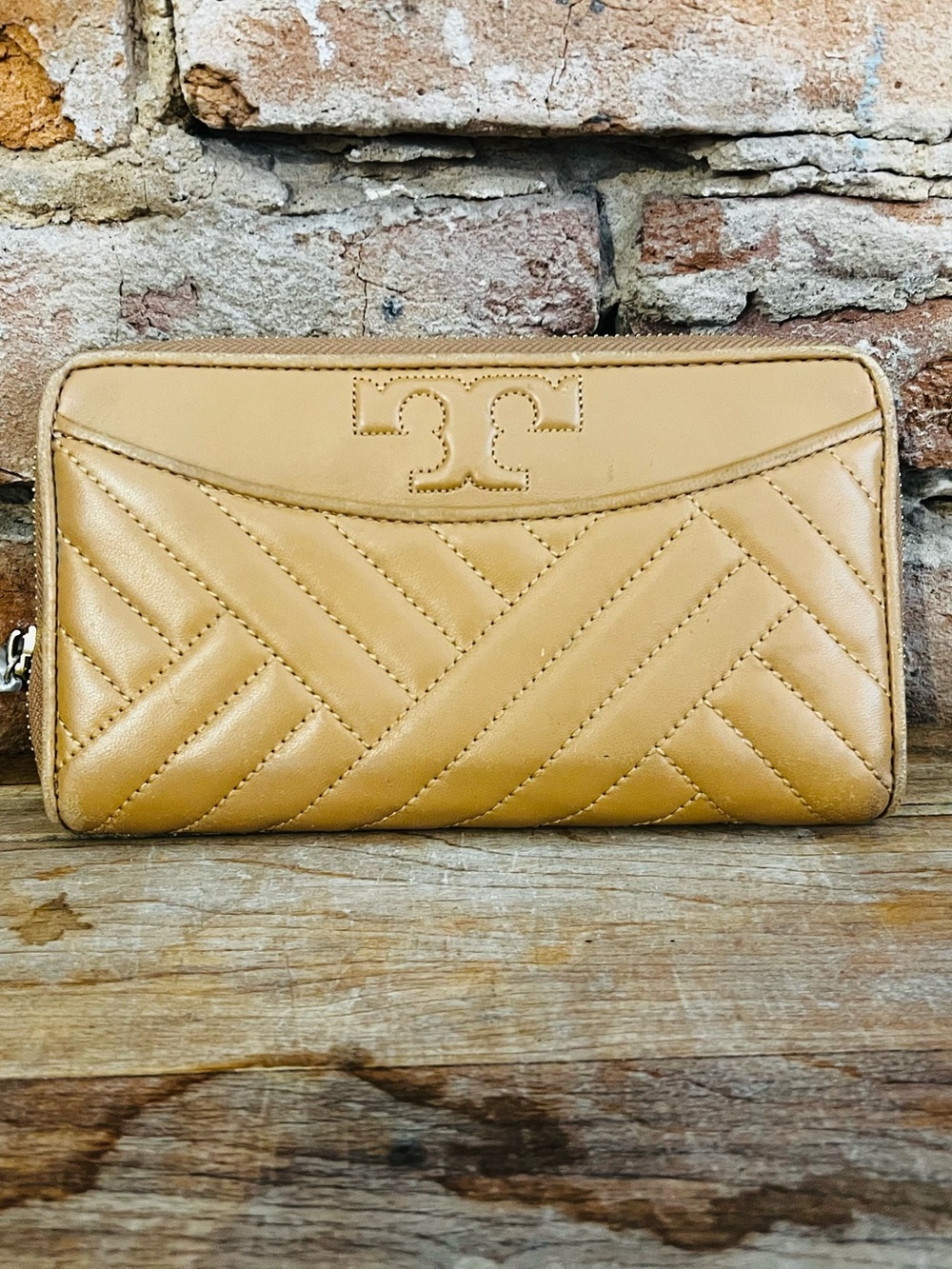 Tory Burch Camel Quilted Chevron Leather Zip Wallet